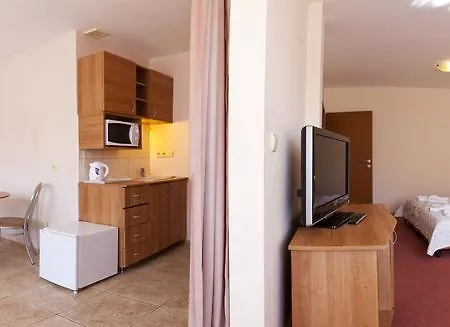 Hotel Naslada Balchik Exterior photo